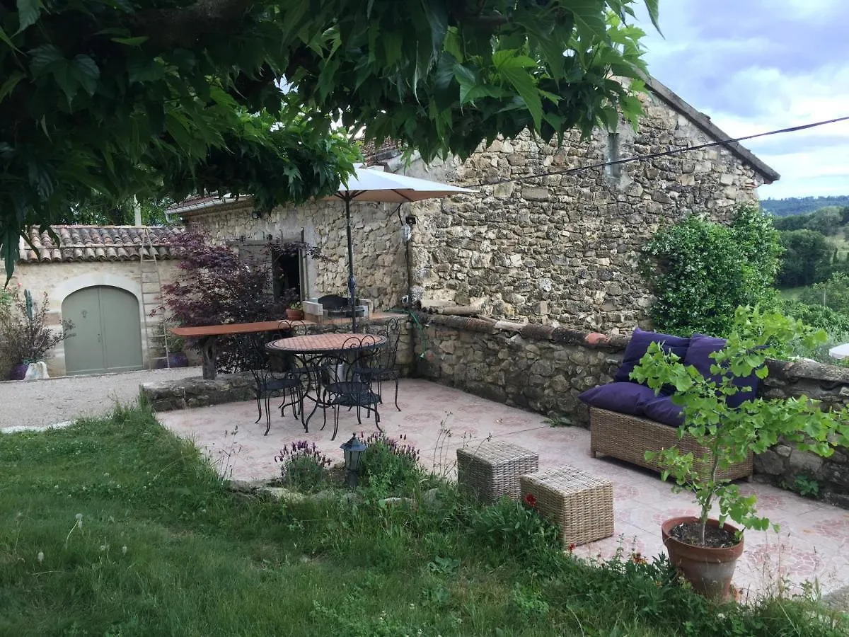 Gite Cocotte Luberon, Forcalquier Pierrerue  0*, Pierrerue (Alpes-de-Haute-Provence) France